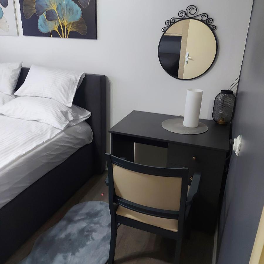 Apartman Pozoriste Penthaus Banja Luka Esterno foto