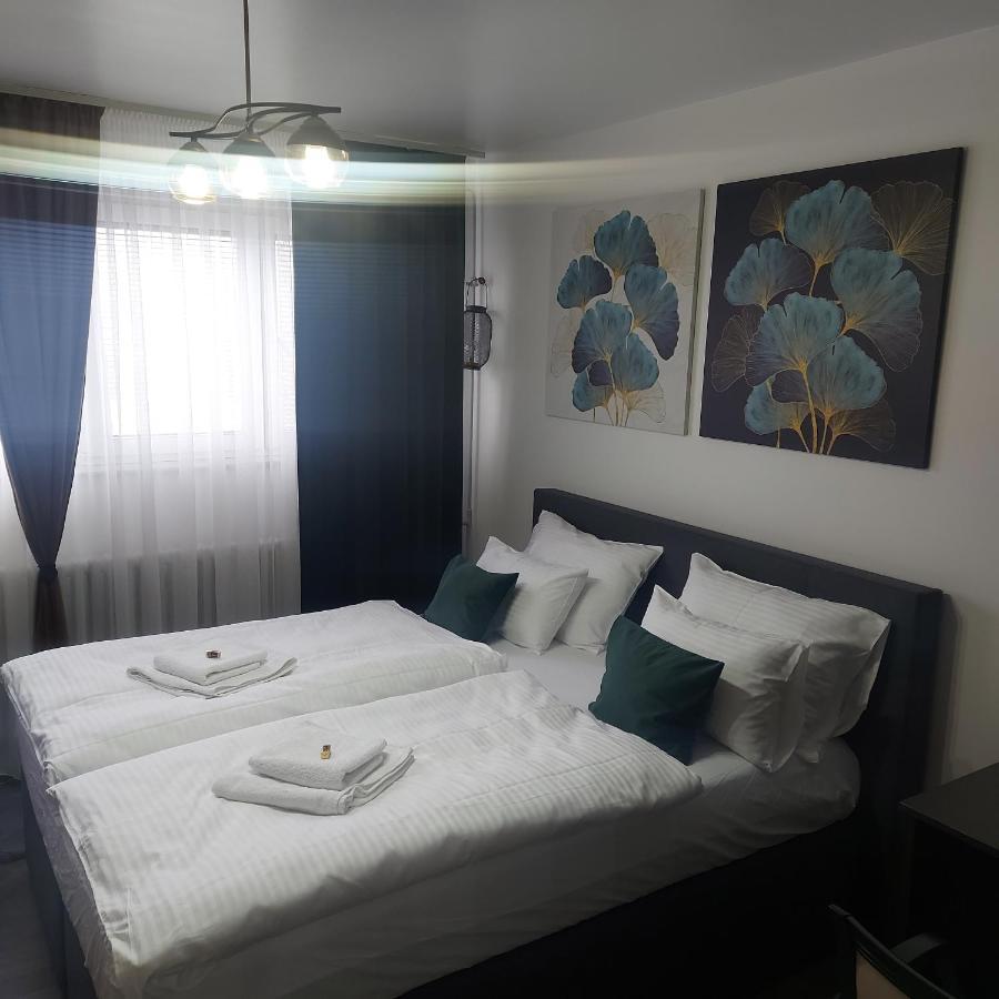 Apartman Pozoriste Penthaus Banja Luka Esterno foto
