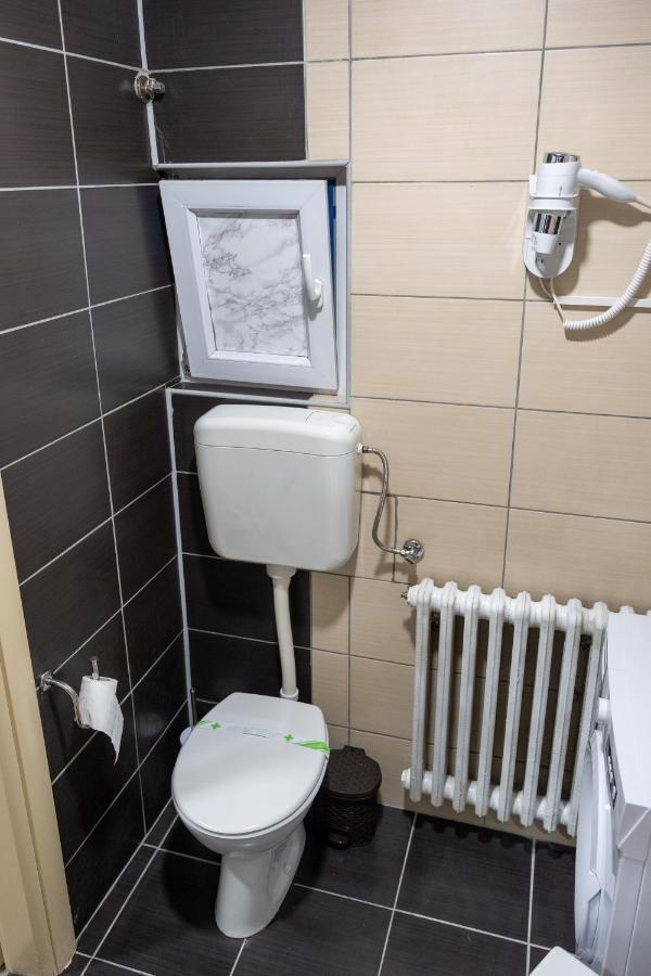 Apartman Pozoriste Penthaus Banja Luka Esterno foto