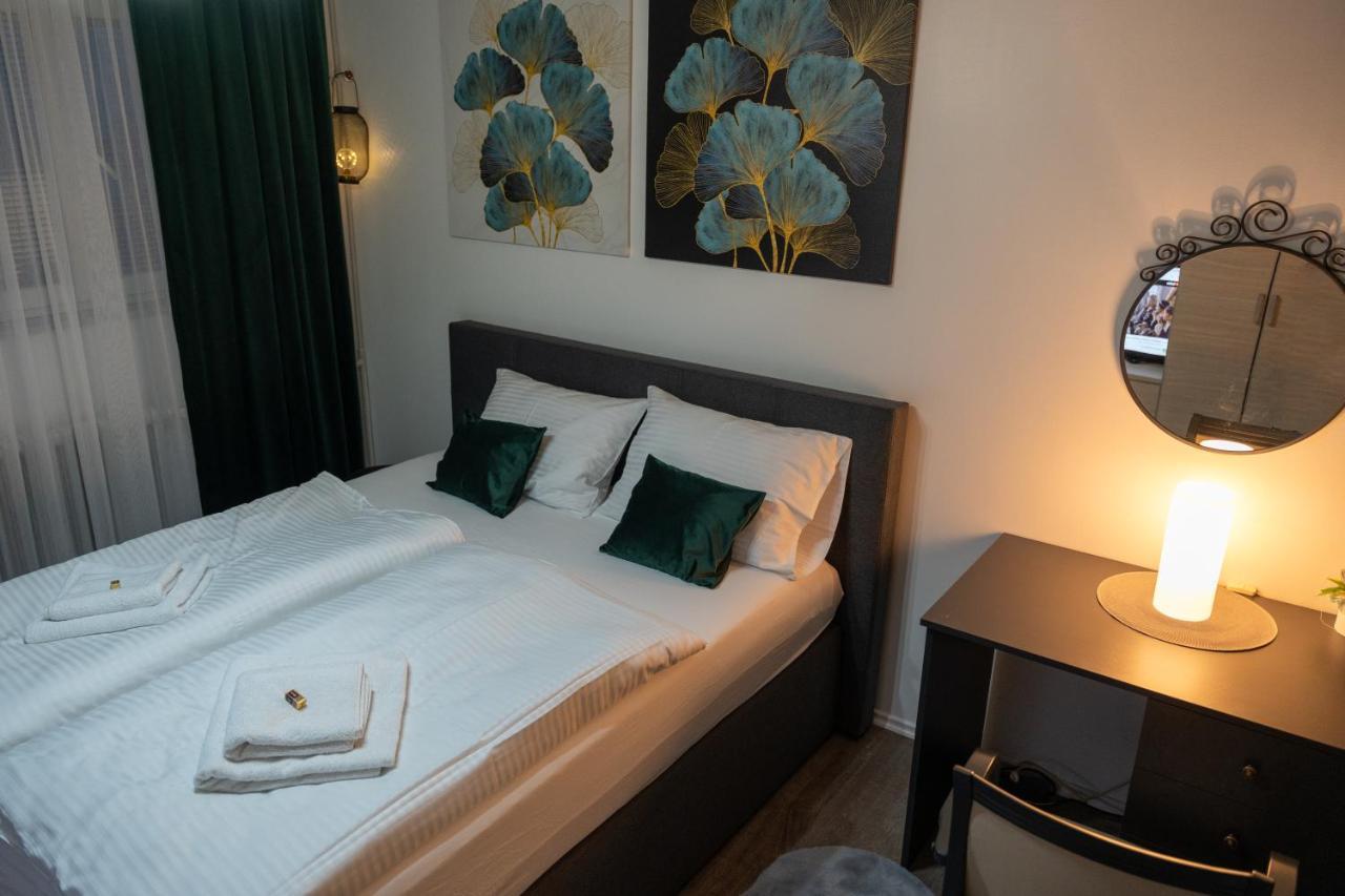 Apartman Pozoriste Penthaus Banja Luka Esterno foto